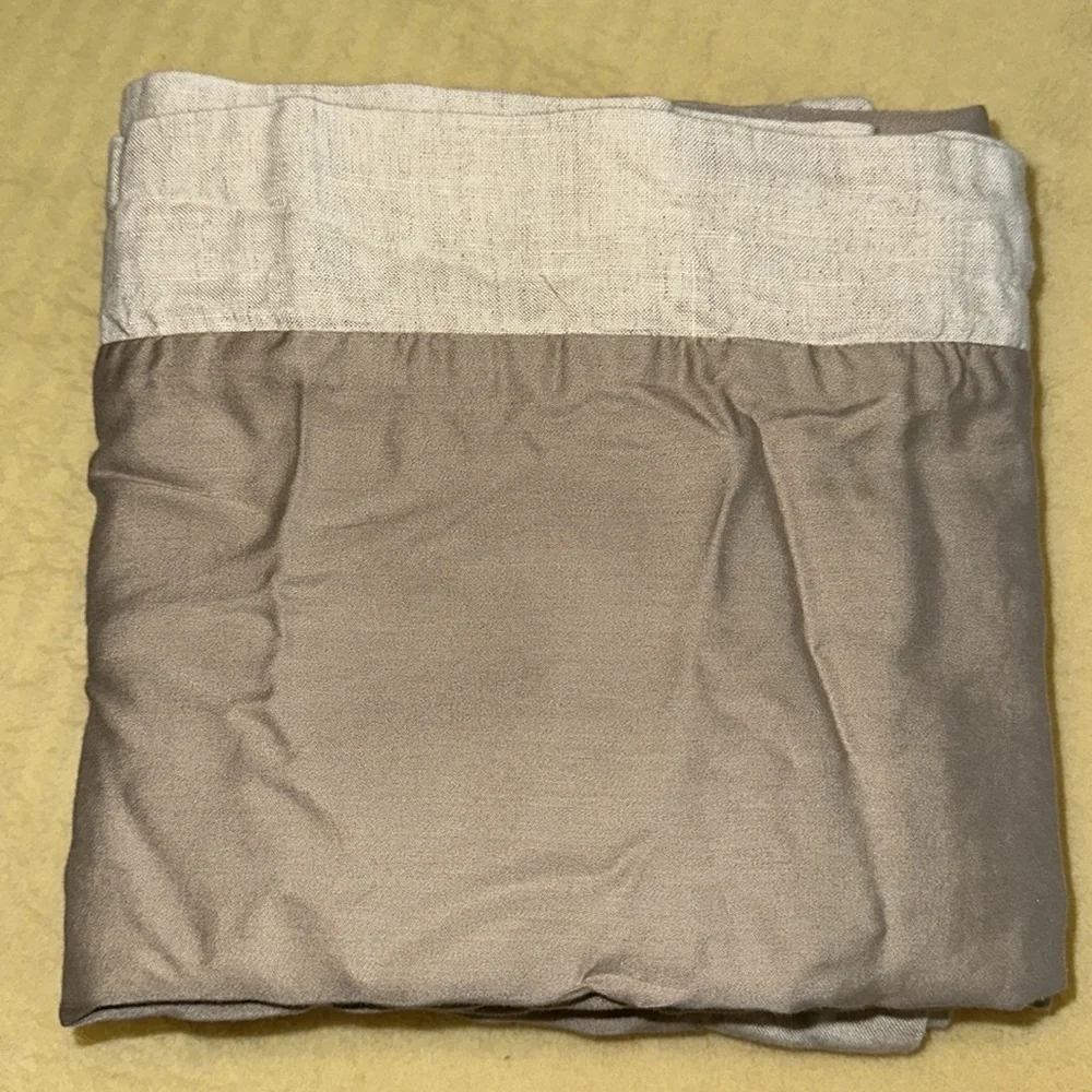 Pottery Barn Tencel Pillowcases Shams x2 in Taupe Color Standard Size
